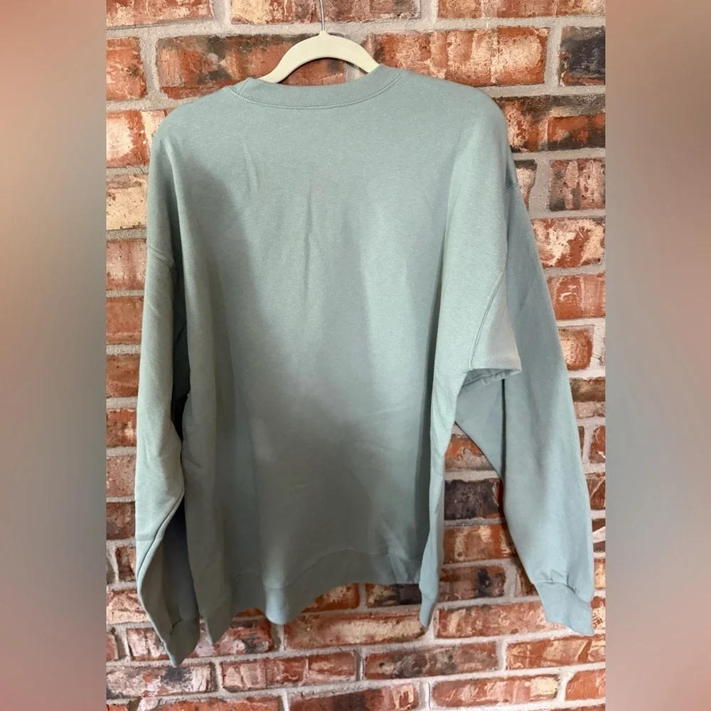 Hanes sage Green Sweatshirt with Pink design Smiley - Picture 2 of 7